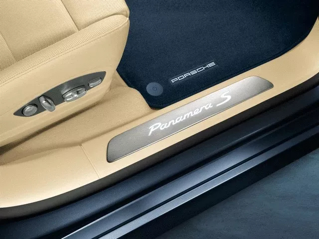 Porsche Door Entry Guards In Carbon Illuminated – 97004480043 – Panamera97004480043