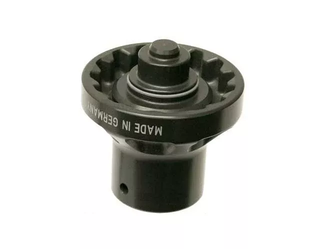 Porsche Socket for Center Wheel Lock Nut – 911 07-15000-721-979-60