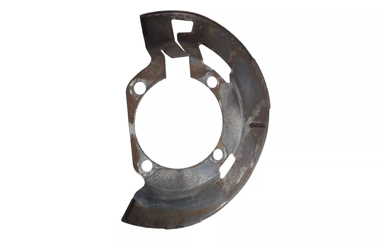 QU10963U Used Right Brake Shield for 00-02 Dodge Ram 2500, 3500